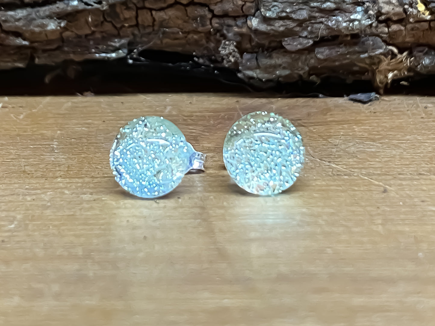 Crackle Stud Earrings