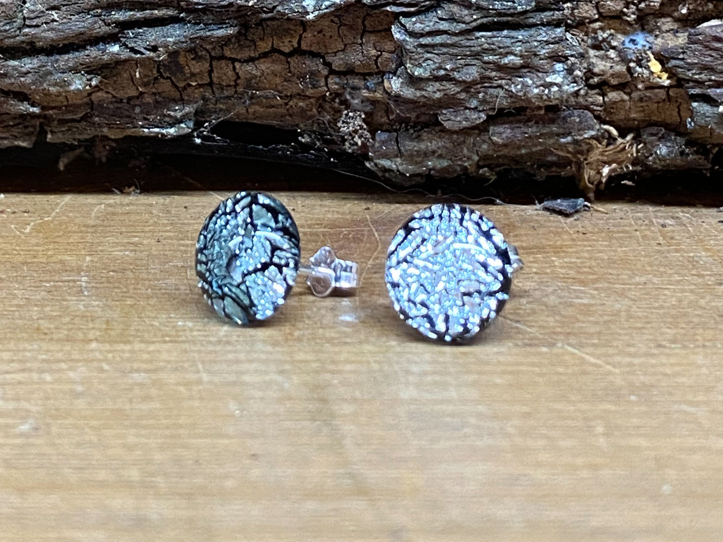 Crinkle Stud Earrings