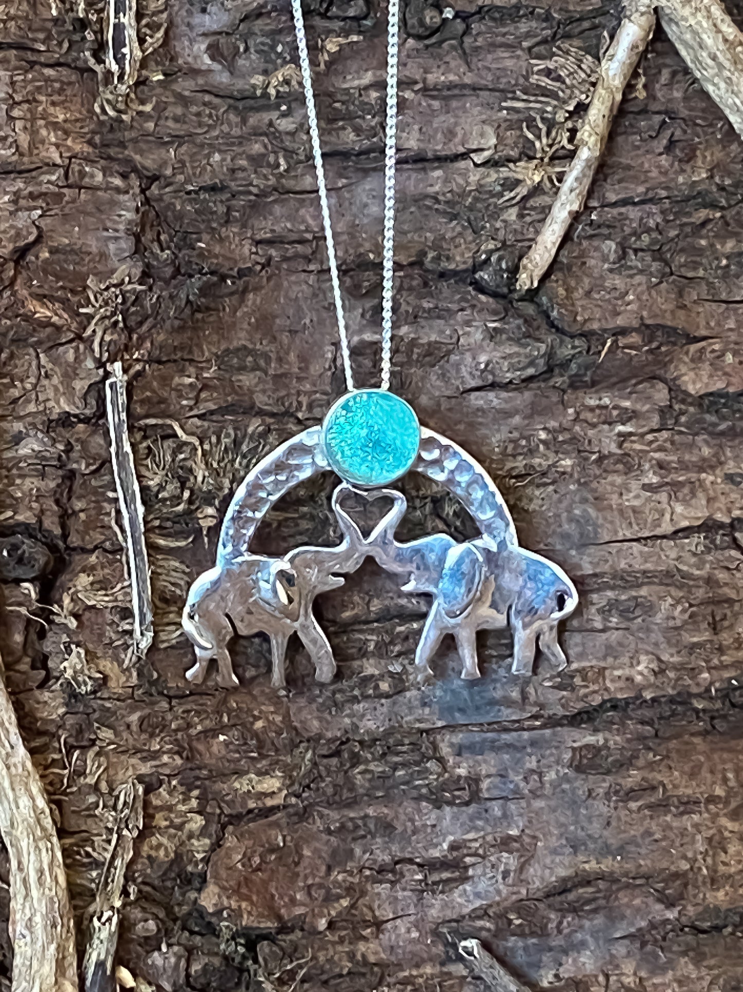 Crackle Double Elephant Pendants