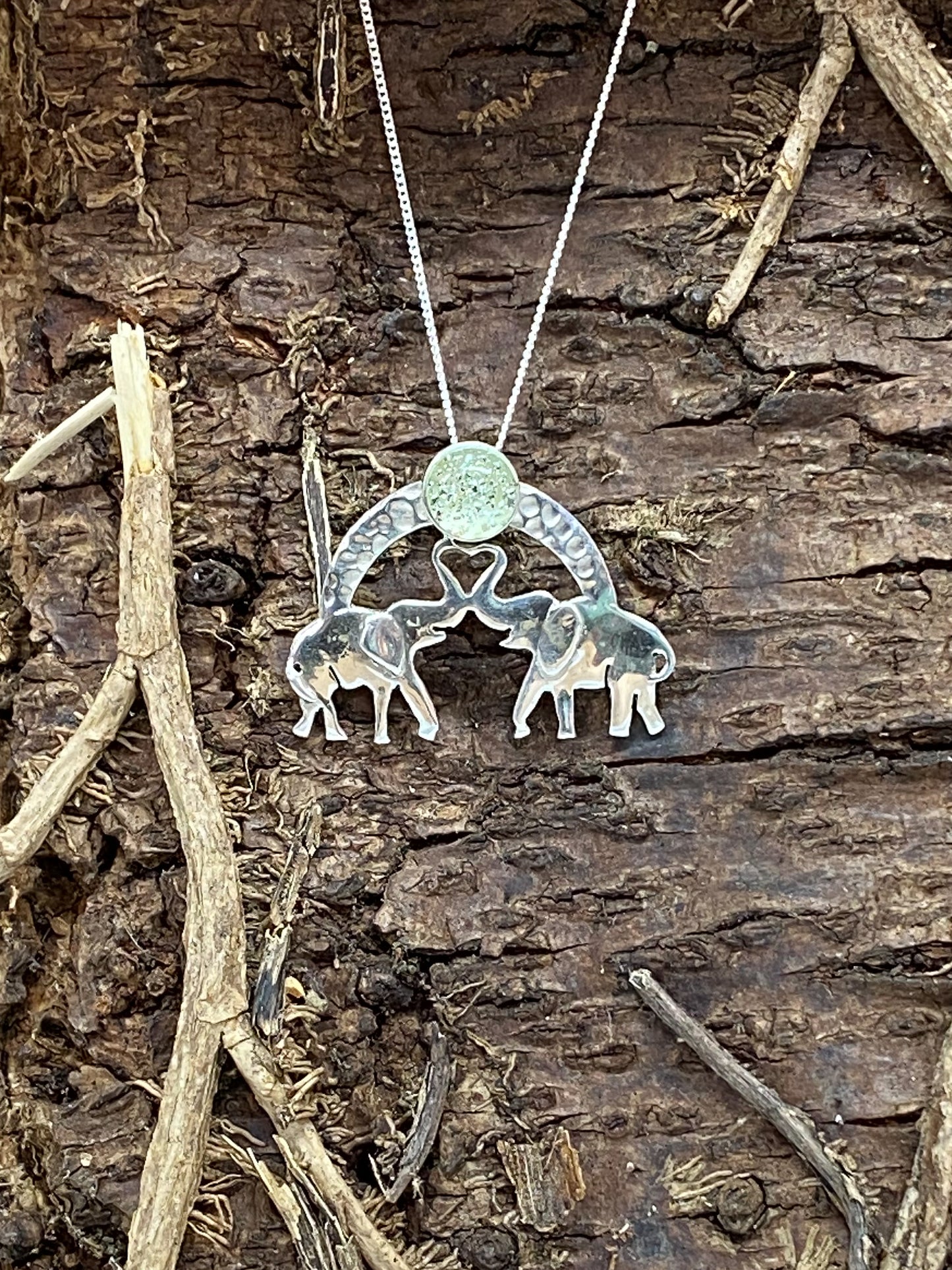 Crackle Double Elephant Pendants