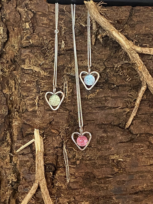 Crackle Small Heart Pendants